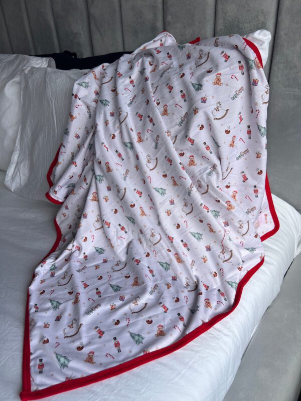 Little Ann's Boys Christmas Smocked Set - Image 4
